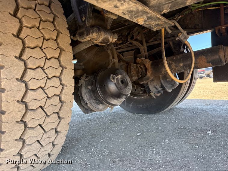 image for item EG2066 2012 Ford F750 Super Duty XL paper shredder truck