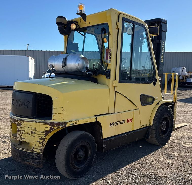 image for item EG2071 2004 Hyster H100XM forklift