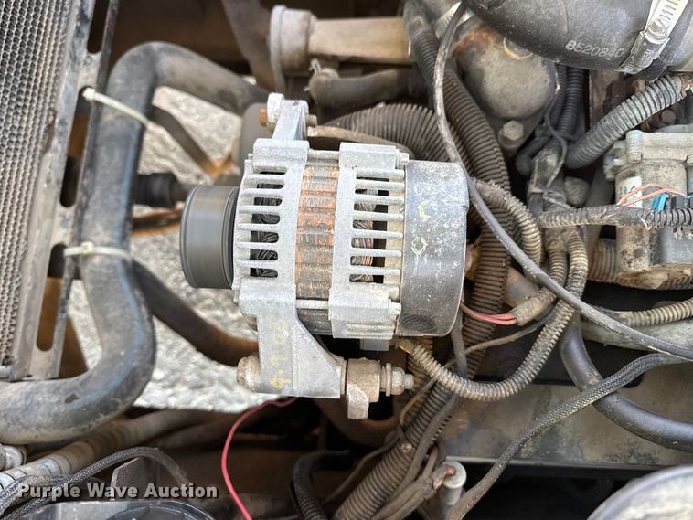 image for item EG2071 2004 Hyster H100XM forklift