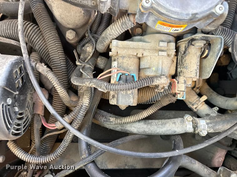 image for item EG2071 2004 Hyster H100XM forklift