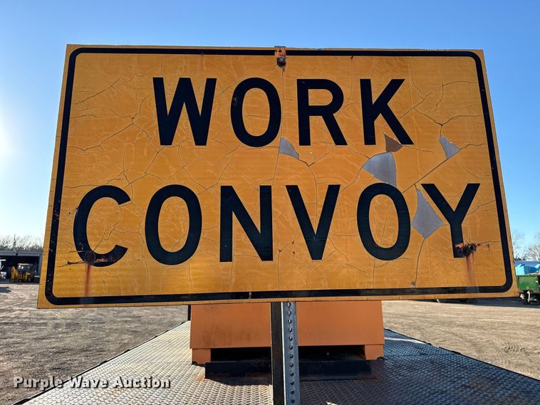 image for item EG2073 2010 International 4300 flatbed truck