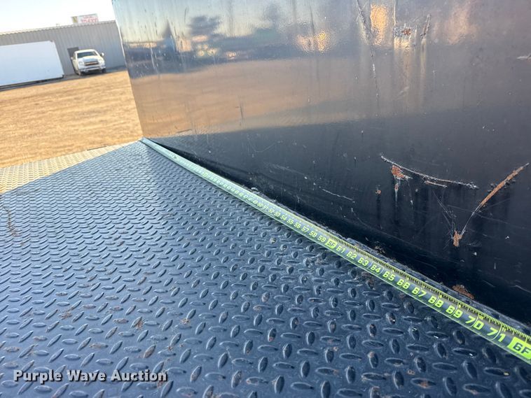 image for item EG2073 2010 International 4300 flatbed truck