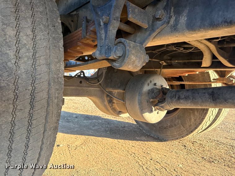 image for item EG2073 2010 International 4300 flatbed truck