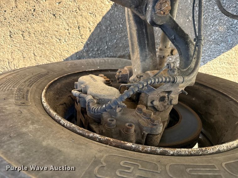 image for item EG2073 2010 International 4300 flatbed truck