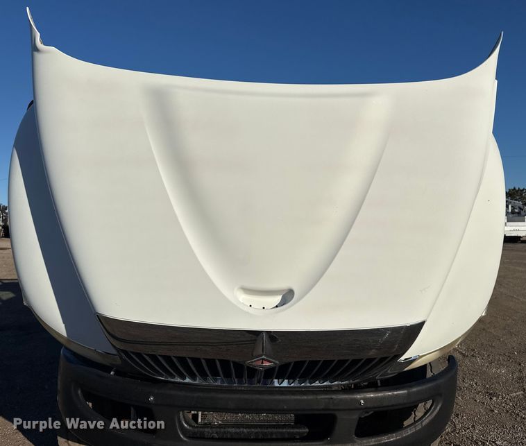 image for item EG2073 2010 International 4300 flatbed truck