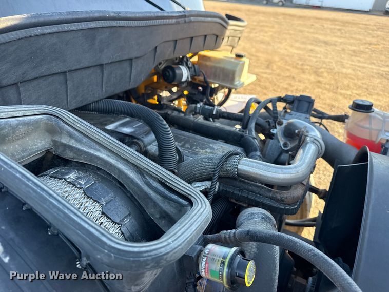 image for item EG2073 2010 International 4300 flatbed truck