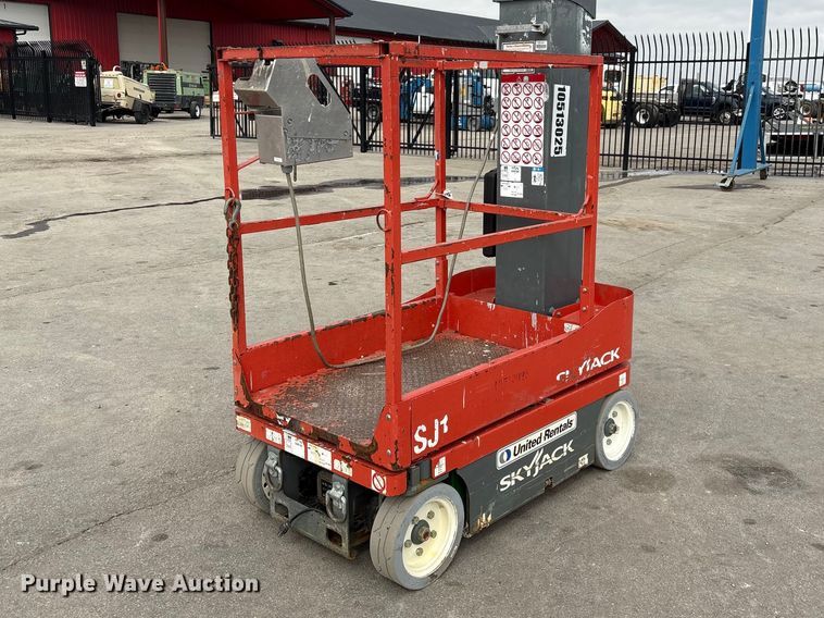 image for item EI5706 SkyJack SJ12 vertical lift
