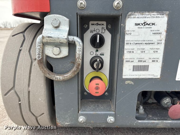 image for item EI5706 SkyJack SJ12 vertical lift