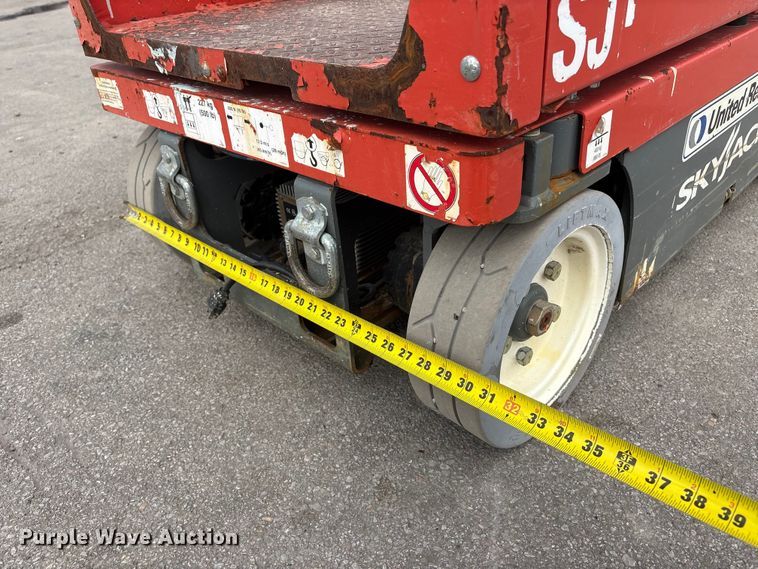 image for item EI5706 SkyJack SJ12 vertical lift