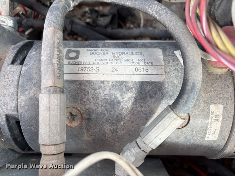 image for item EI5706 SkyJack SJ12 vertical lift