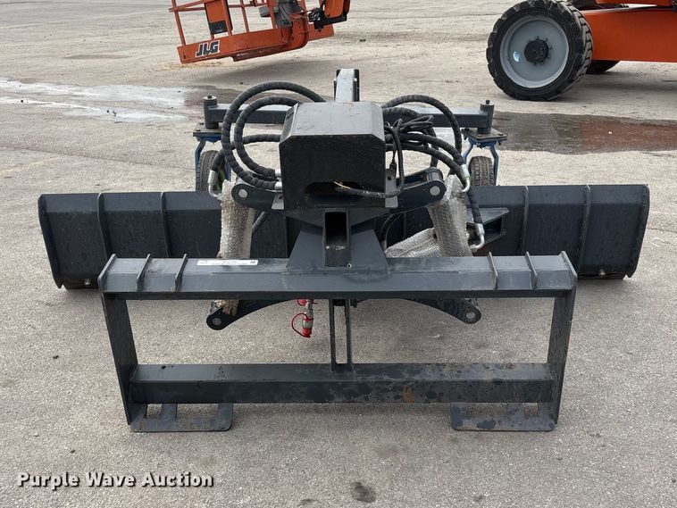 image for item EI5708 2025 Giyi GR87 skid steer grader