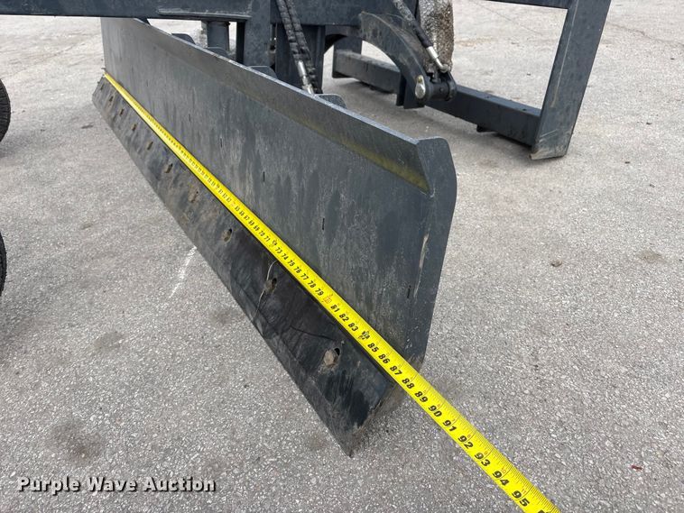 image for item EI5708 2025 Giyi GR87 skid steer grader