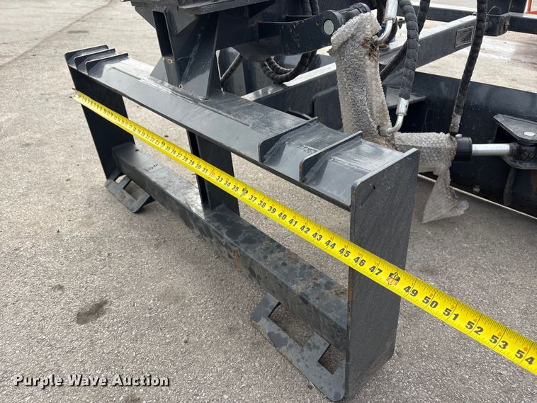 image for item EI5708 2025 Giyi GR87 skid steer grader