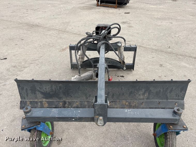 image for item EI5708 2025 Giyi GR87 skid steer grader