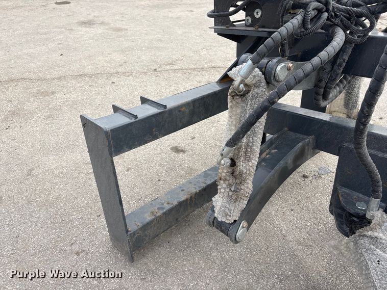 image for item EI5708 2025 Giyi GR87 skid steer grader