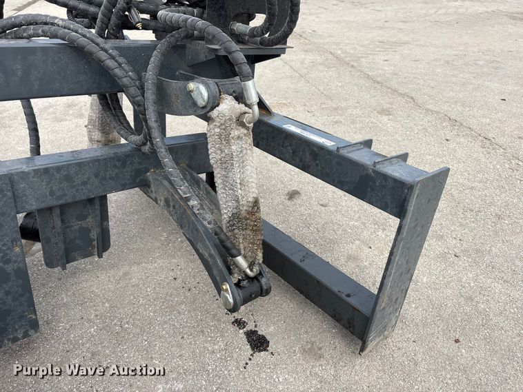 image for item EI5708 2025 Giyi GR87 skid steer grader