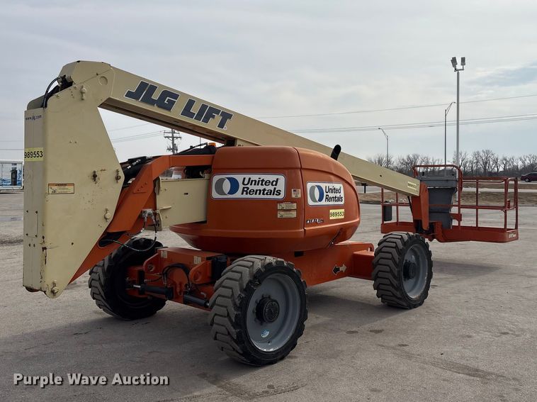 image for item EI5709 2002 JLG 600A boom lift
