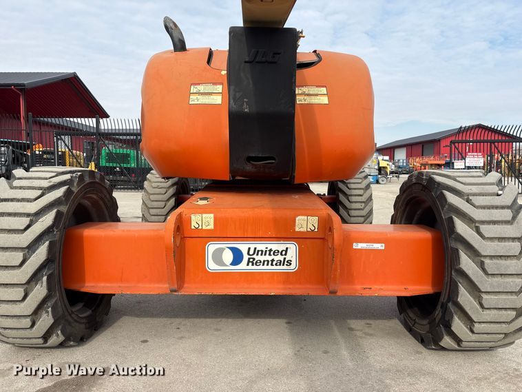 image for item EI5709 2002 JLG 600A boom lift