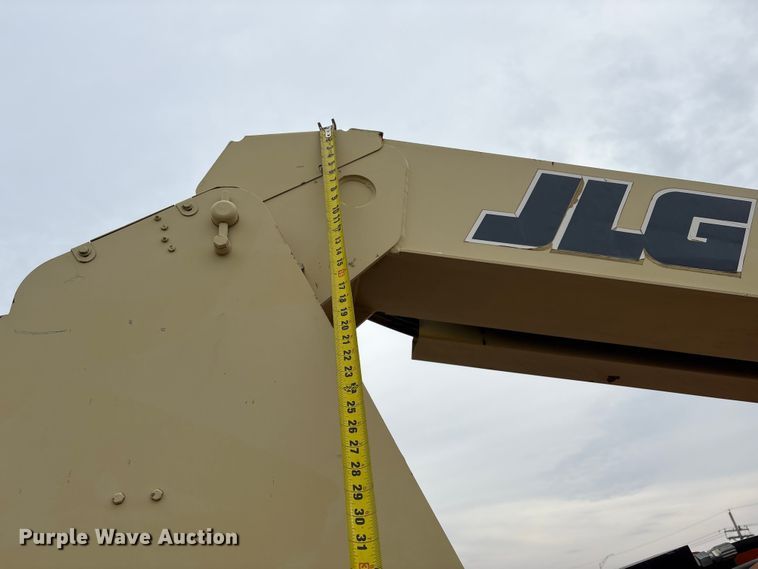 image for item EI5709 2002 JLG 600A boom lift