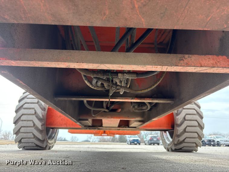 image for item EI5709 2002 JLG 600A boom lift