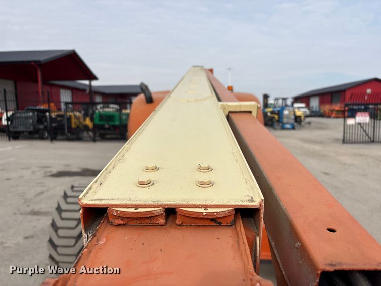image for item EI5709 2002 JLG 600A boom lift