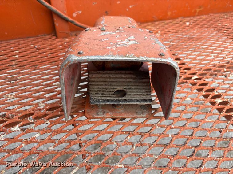 image for item EI5709 2002 JLG 600A boom lift