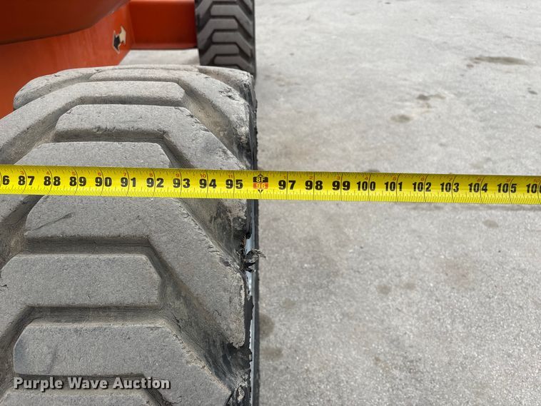 image for item EI5709 2002 JLG 600A boom lift