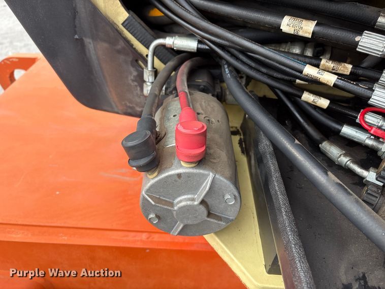 image for item EI5709 2002 JLG 600A boom lift