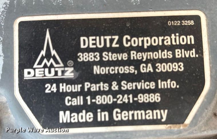 image for item EI5709 2002 JLG 600A boom lift