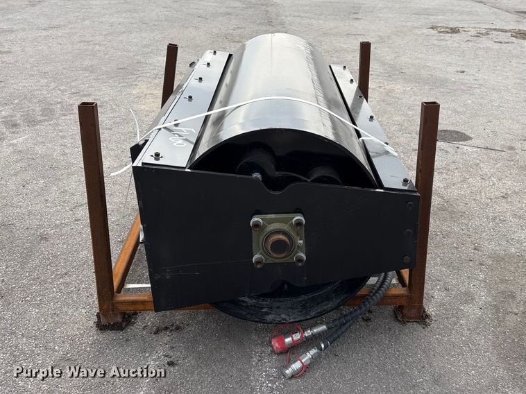image for item EI5710 2025 Giyi VR59 skid steer vibratory roller 