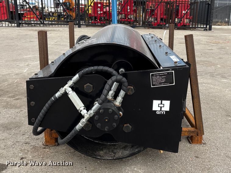 image for item EI5710 2025 Giyi VR59 skid steer vibratory roller 