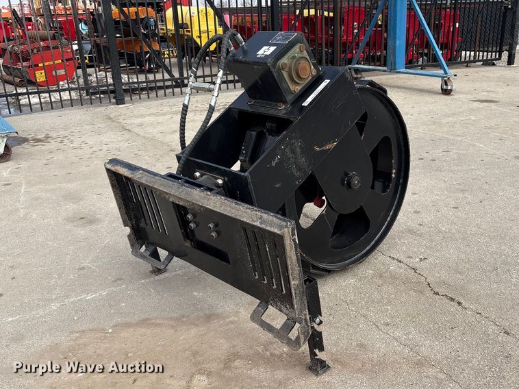 image for item EI5711 2025 Giyi GY-SCW12 skid steer steering compactor wheel