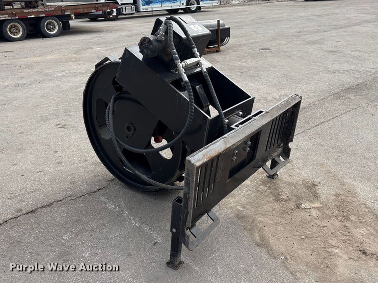 image for item EI5711 2025 Giyi GY-SCW12 skid steer steering compactor wheel