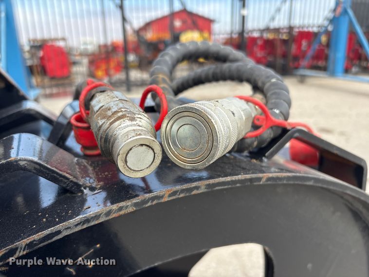 image for item EI5711 2025 Giyi GY-SCW12 skid steer steering compactor wheel