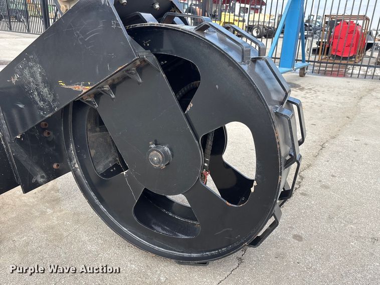 image for item EI5711 2025 Giyi GY-SCW12 skid steer steering compactor wheel