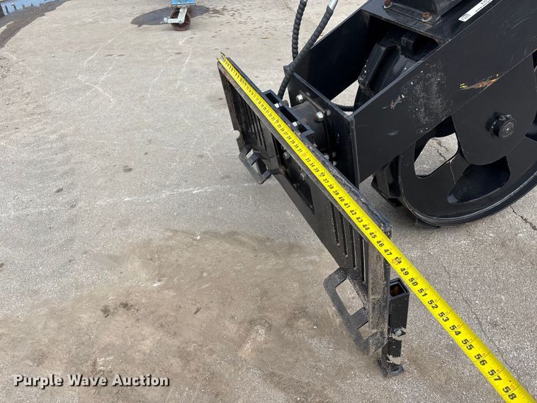 image for item EI5711 2025 Giyi GY-SCW12 skid steer steering compactor wheel