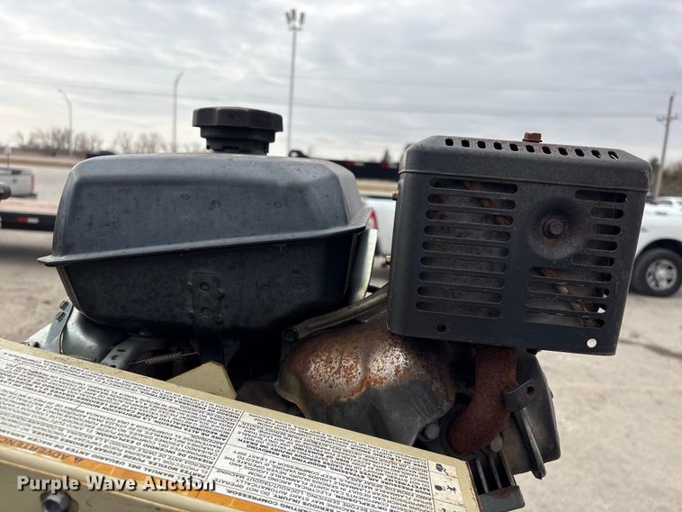 image for item EI5712 2011 Miller Big Blue 500D welder/generator