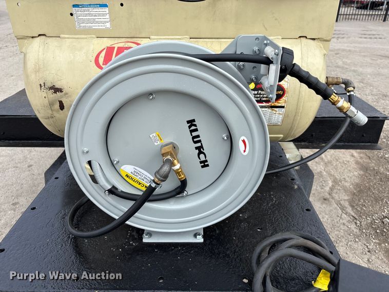 image for item EI5712 2011 Miller Big Blue 500D welder/generator