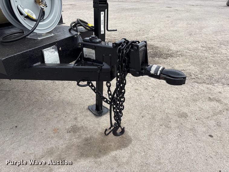 image for item EI5712 2011 Miller Big Blue 500D welder/generator