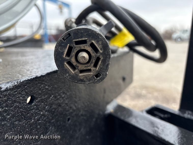 image for item EI5712 2011 Miller Big Blue 500D welder/generator