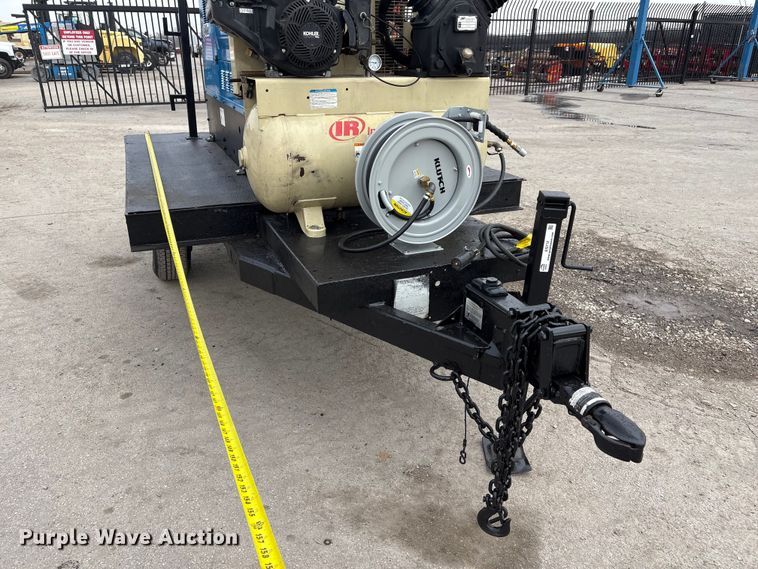 image for item EI5712 2011 Miller Big Blue 500D welder/generator