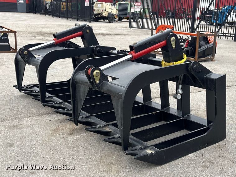 image for item EI5727 Skid steer grapple bucket