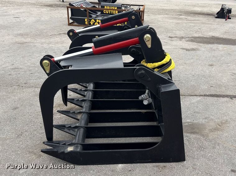 image for item EI5727 Skid steer grapple bucket