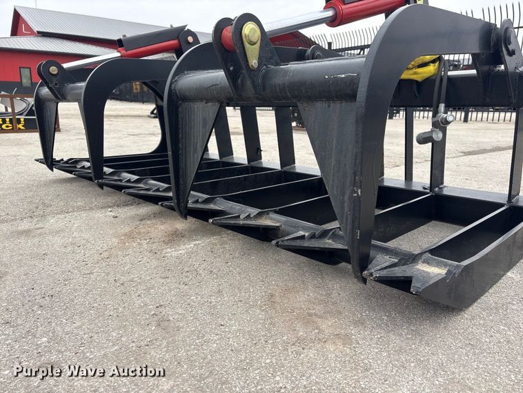 image for item EI5727 Skid steer grapple bucket