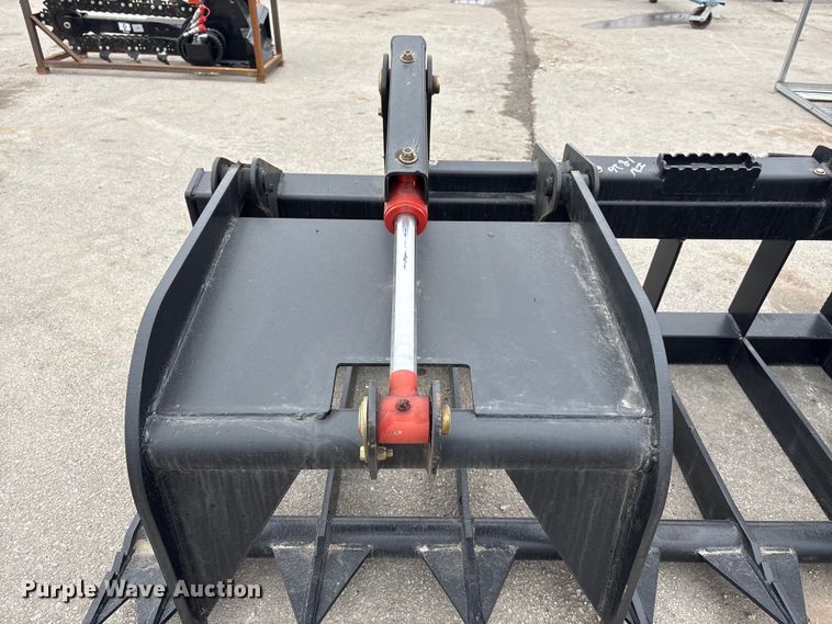image for item EI5727 Skid steer grapple bucket