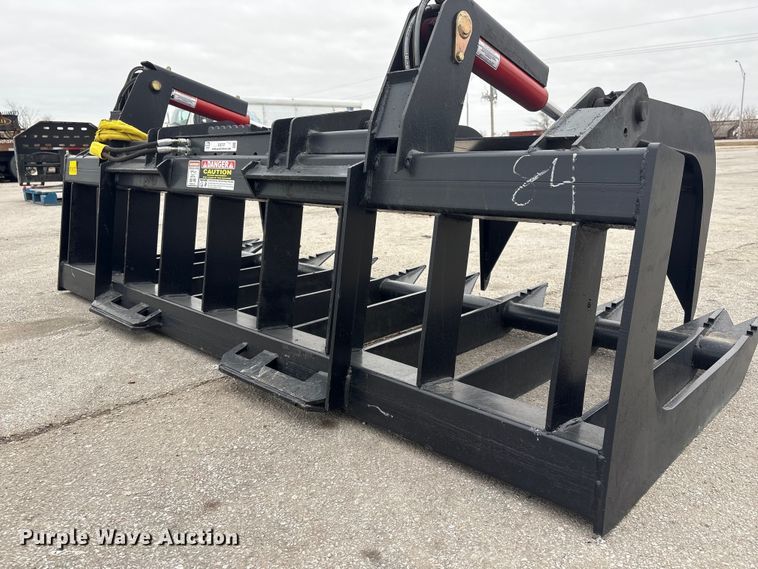 image for item EI5727 Skid steer grapple bucket