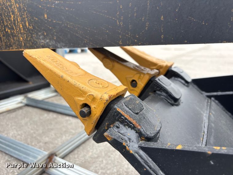 image for item EI5728 2025 Pabreak BE232 skid steer backhoe