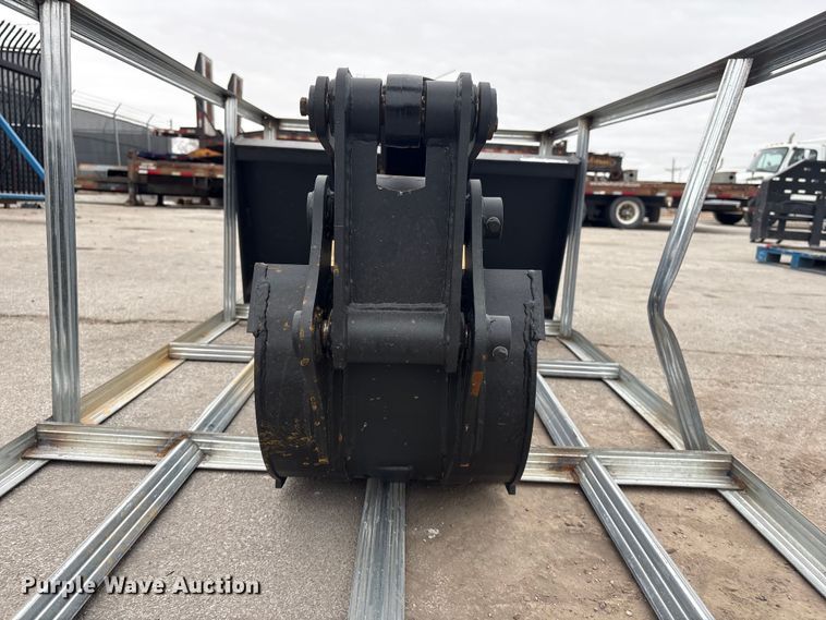 image for item EI5728 2025 Pabreak BE232 skid steer backhoe