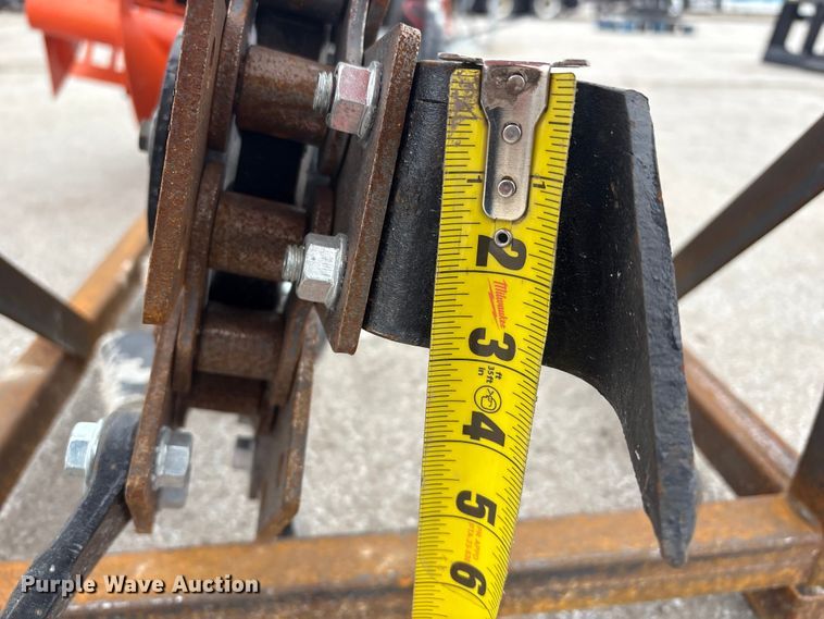 image for item EI5732 2025 Giyi D39 skid steer trencher