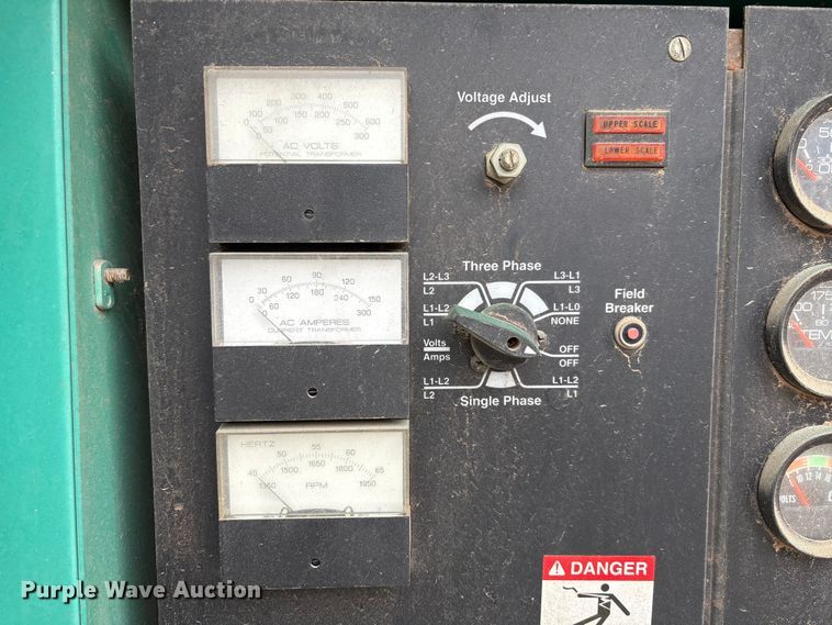 image for item EI5734 1999 Onan DGBC-3378897 generator